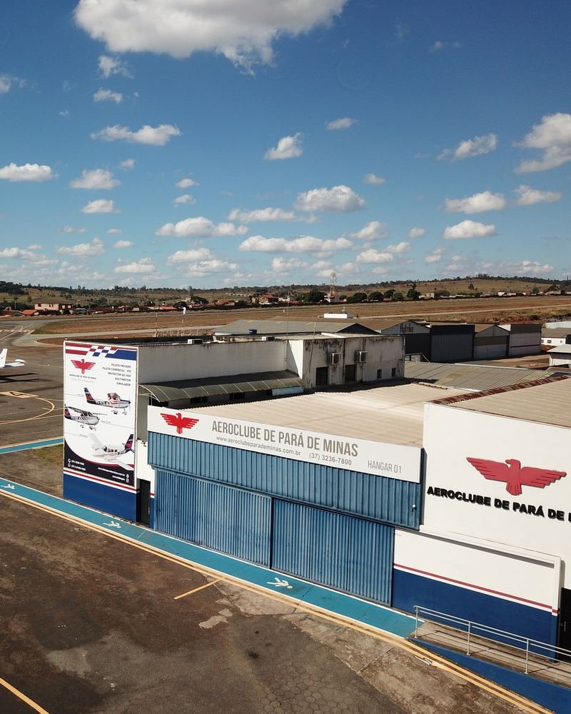 Prédio do Aeroclube visto de cima